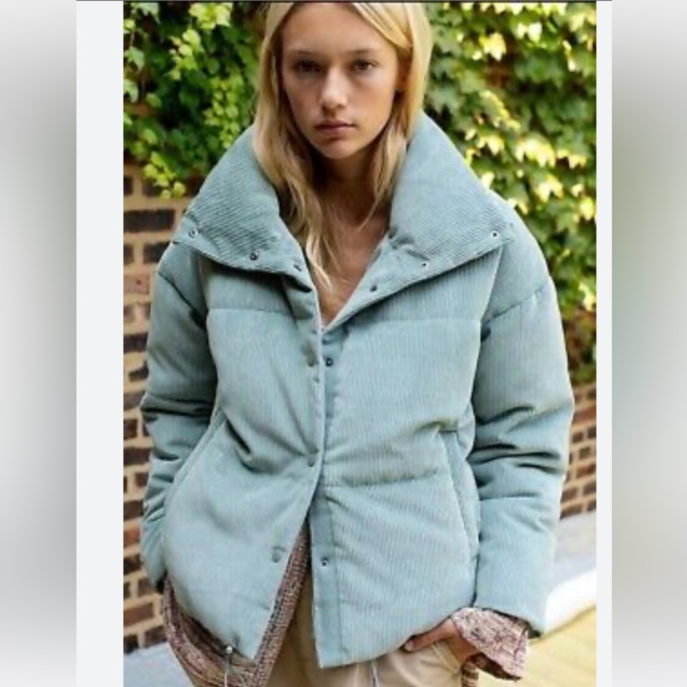 Free People blue puffer jacket women’s extra small like new worn once XS